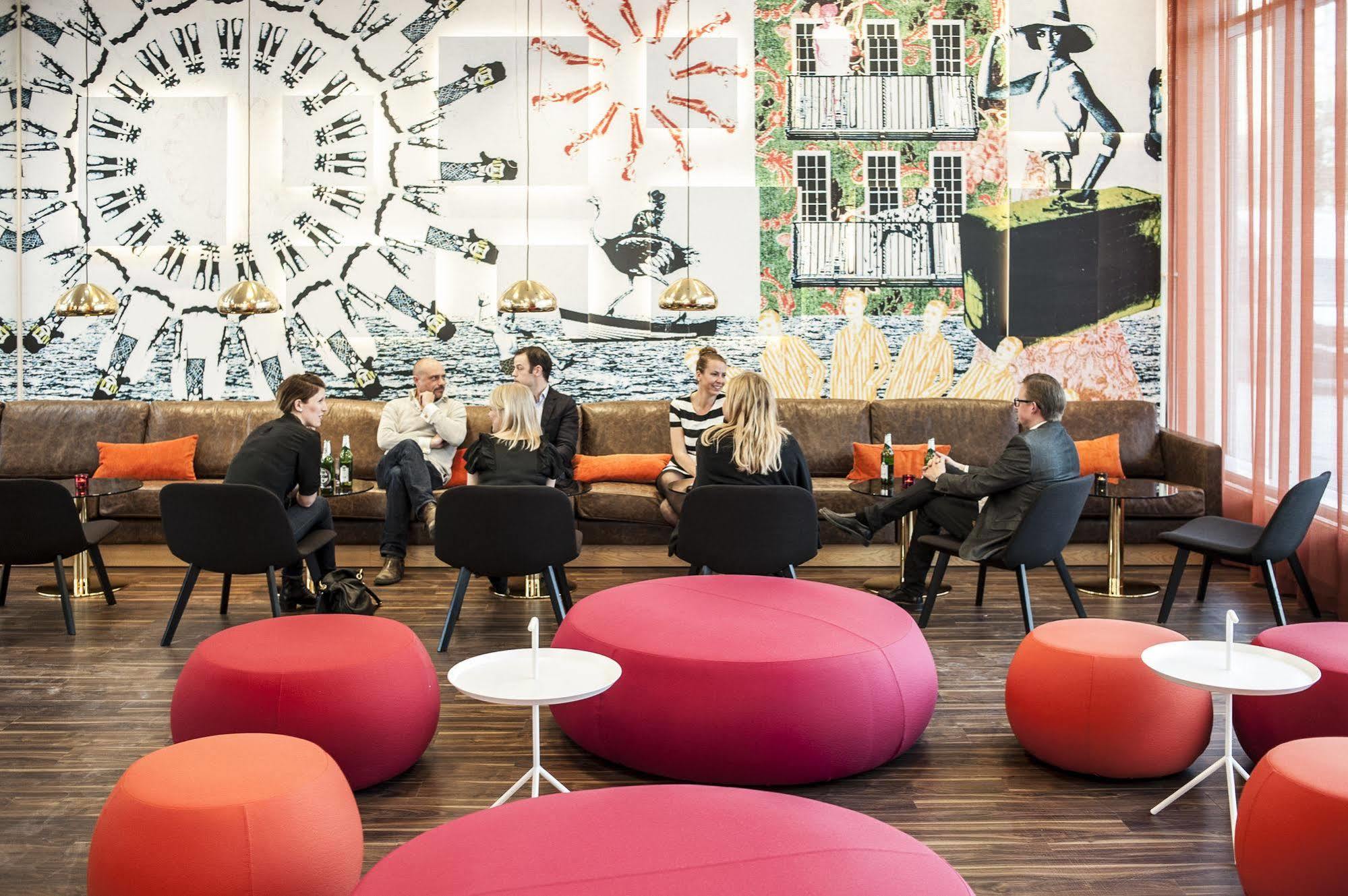 Motel L Hammarby Sjoestad Estocolmo Exterior foto