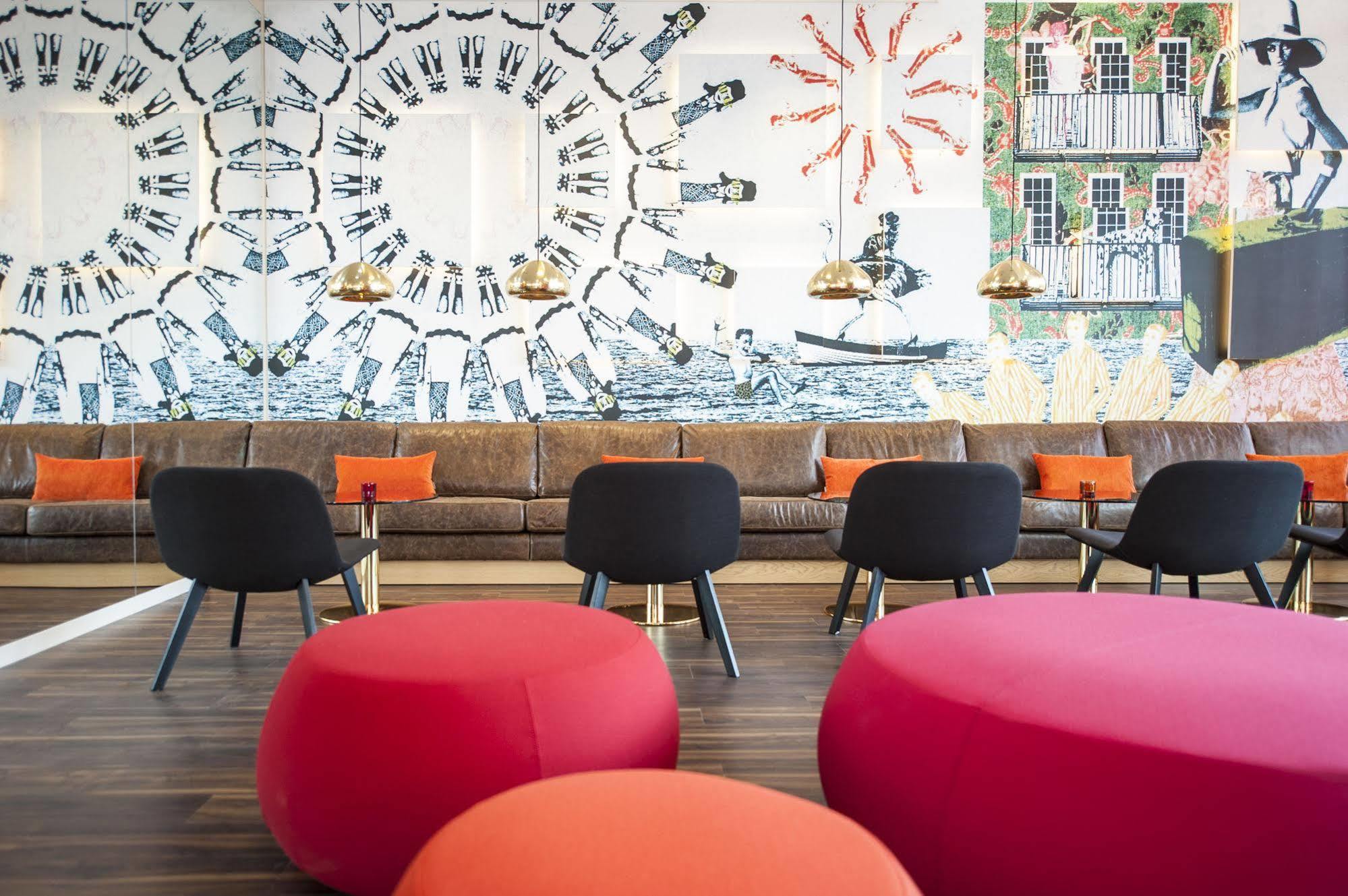 Motel L Hammarby Sjoestad Estocolmo Exterior foto